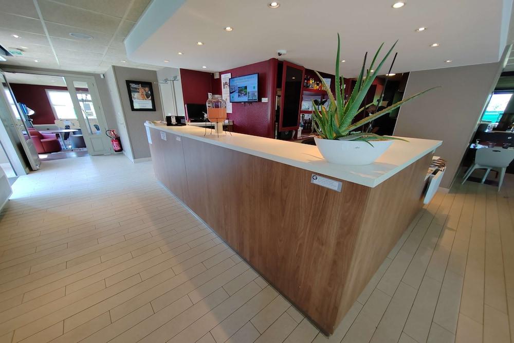 lobby