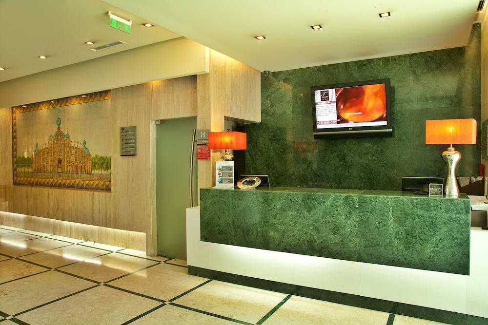 lobby