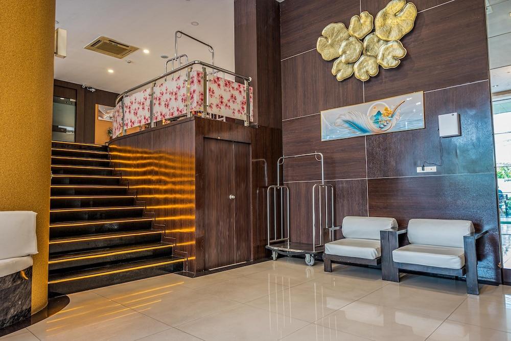 lobby