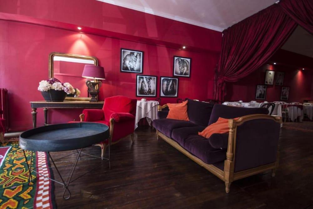 lounge