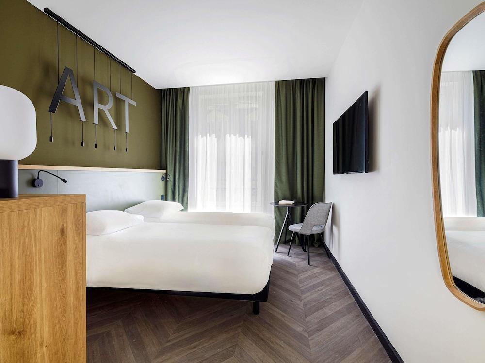 rooms