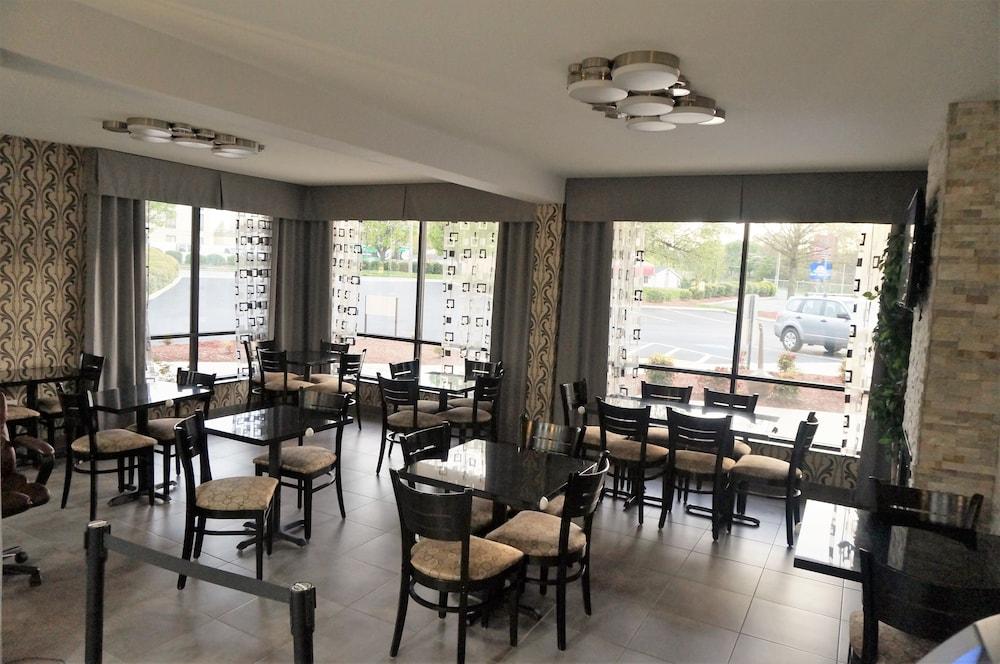 restaurant cafeteria