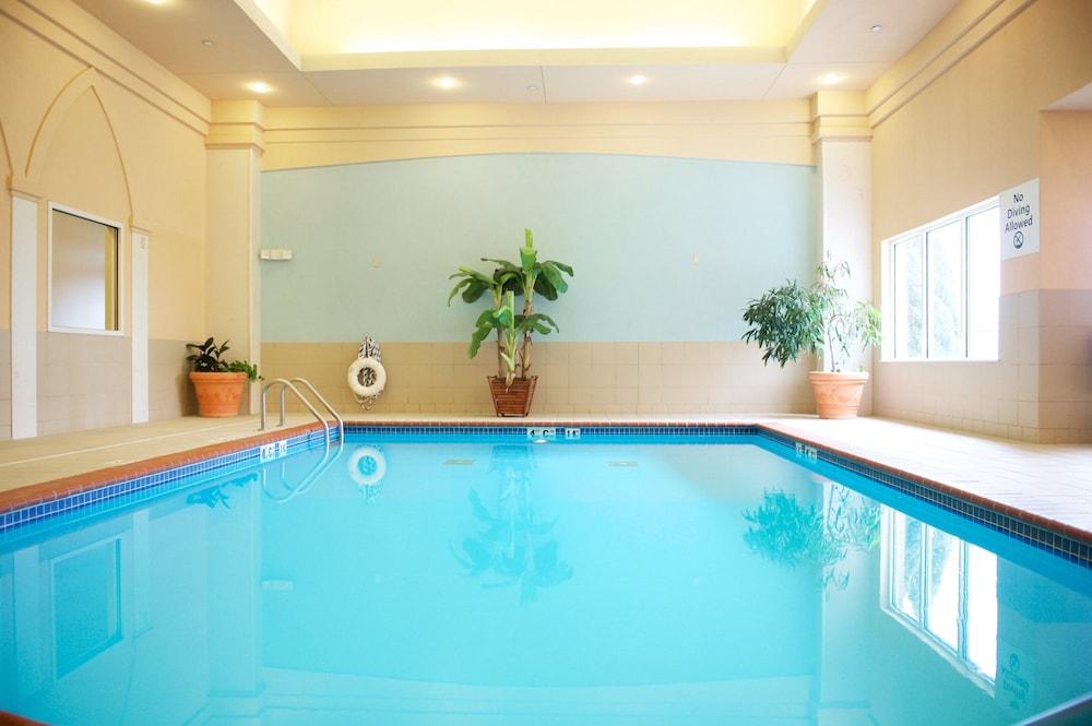 swimming pool spa