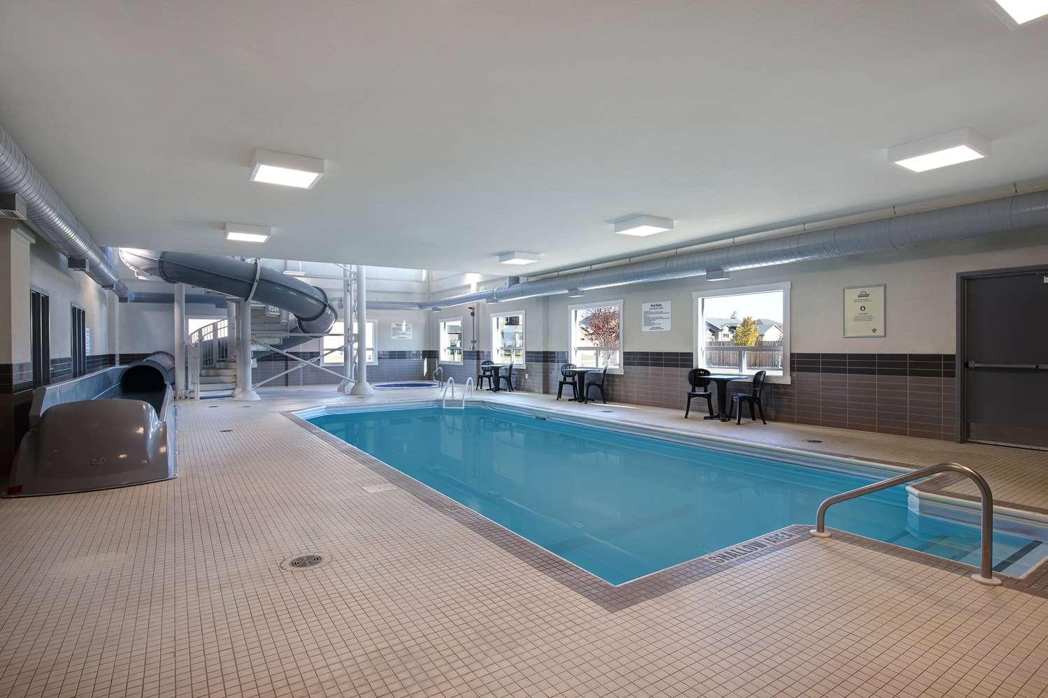 swimming pool spa