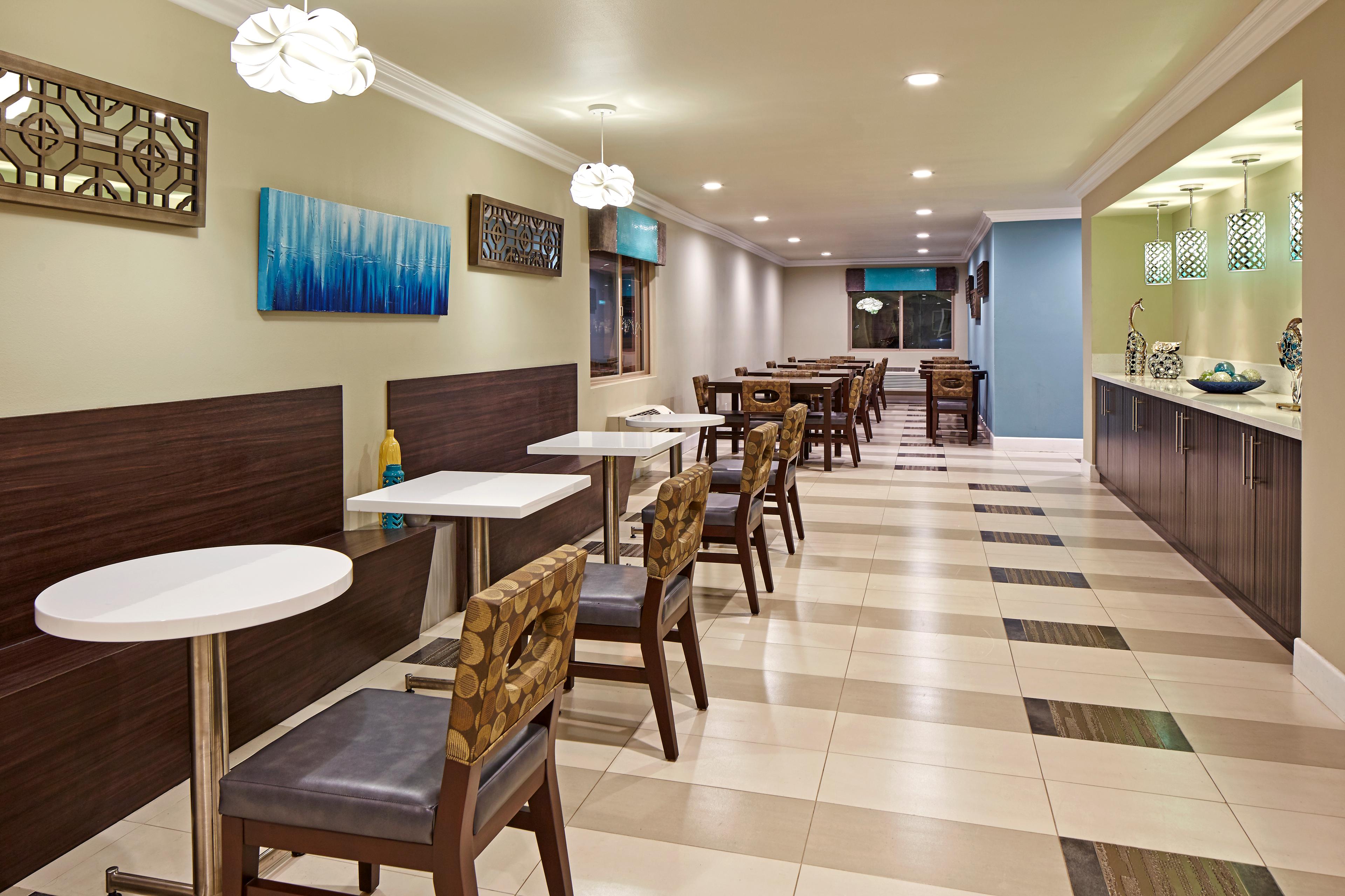 restaurant cafeteria