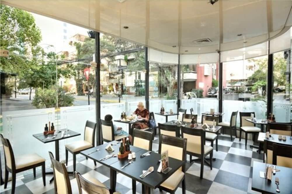 restaurant-cafeteria