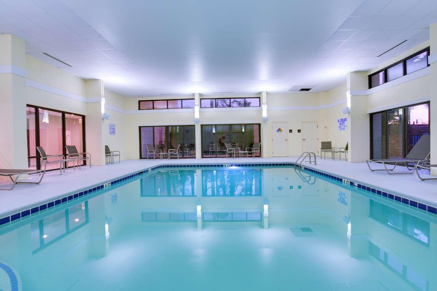 swimming pool spa