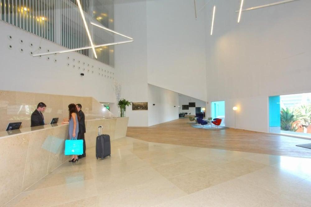 lobby