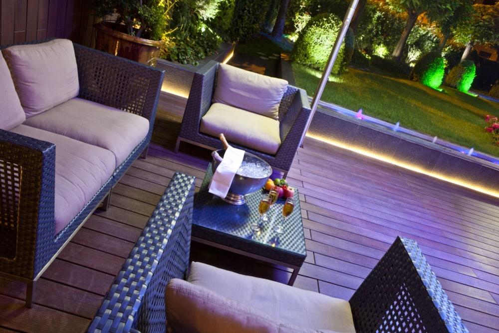lounge