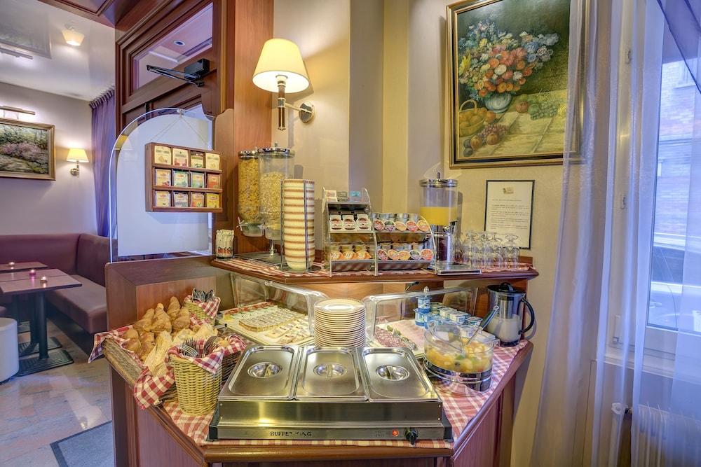 restaurant-cafeteria