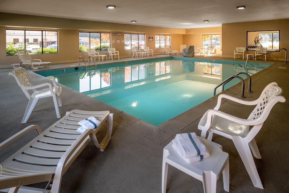 swimming pool spa