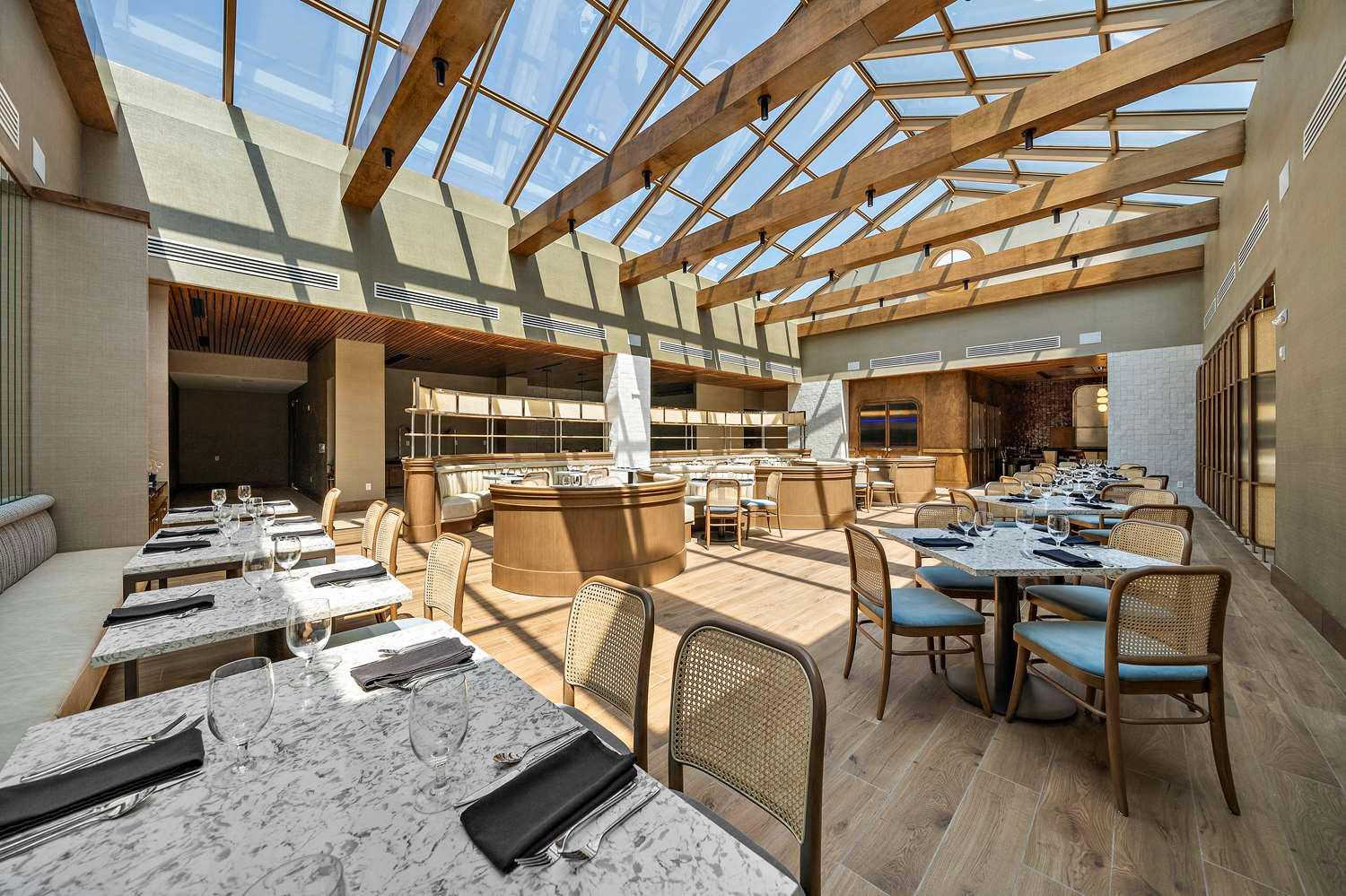 restaurant cafeteria