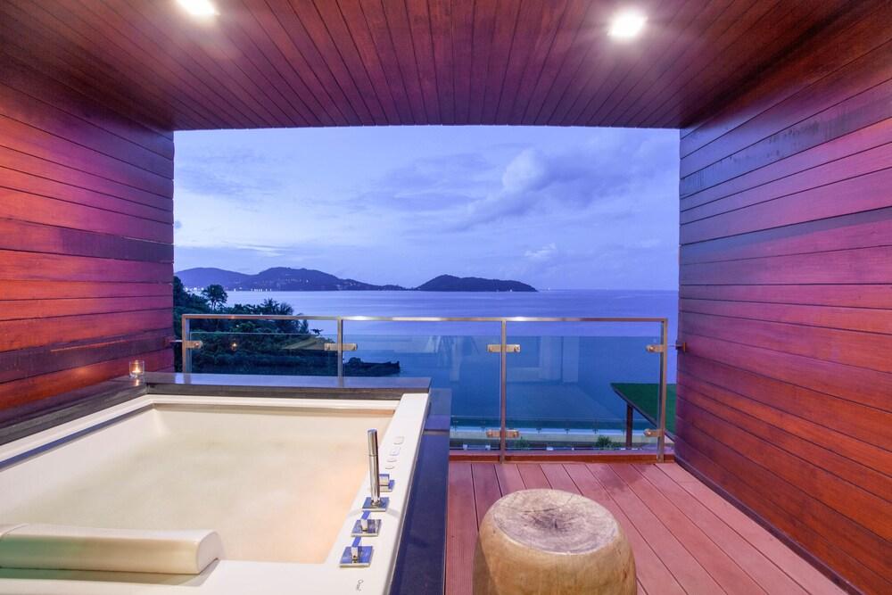 swimming pool spa