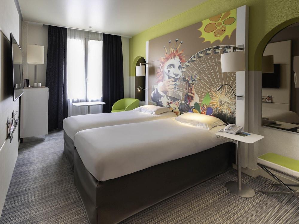 rooms