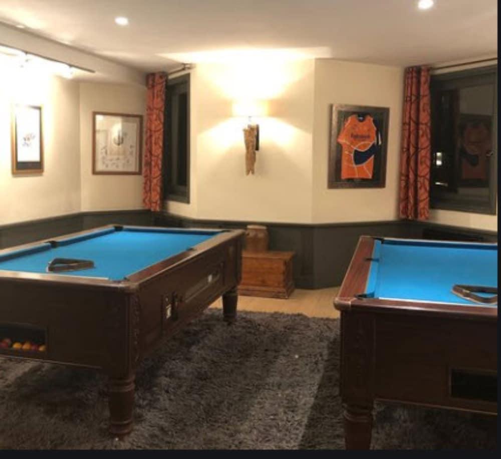 swimming pool spa