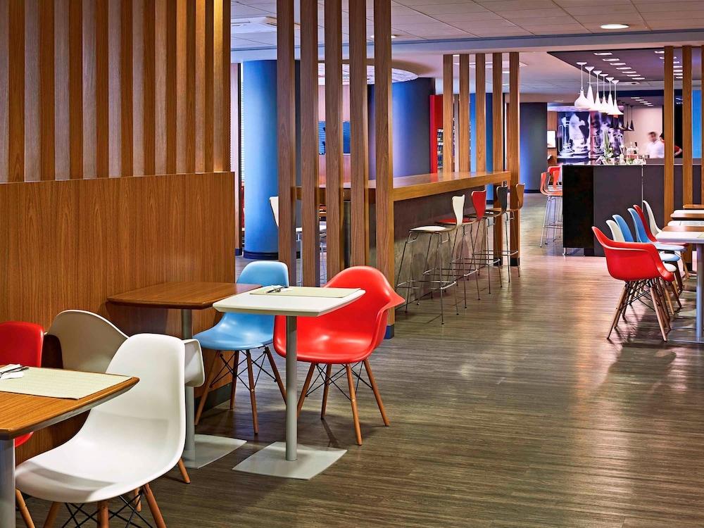 restaurant-cafeteria