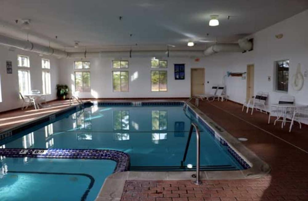 swimming pool spa