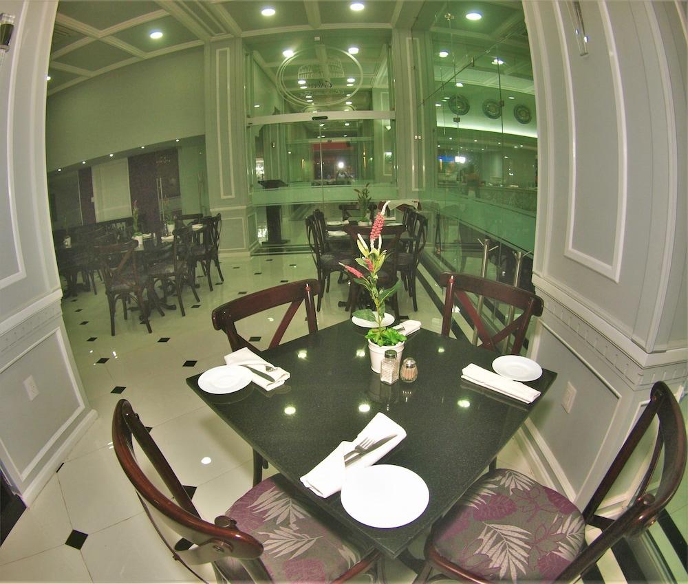 restaurant-cafeteria