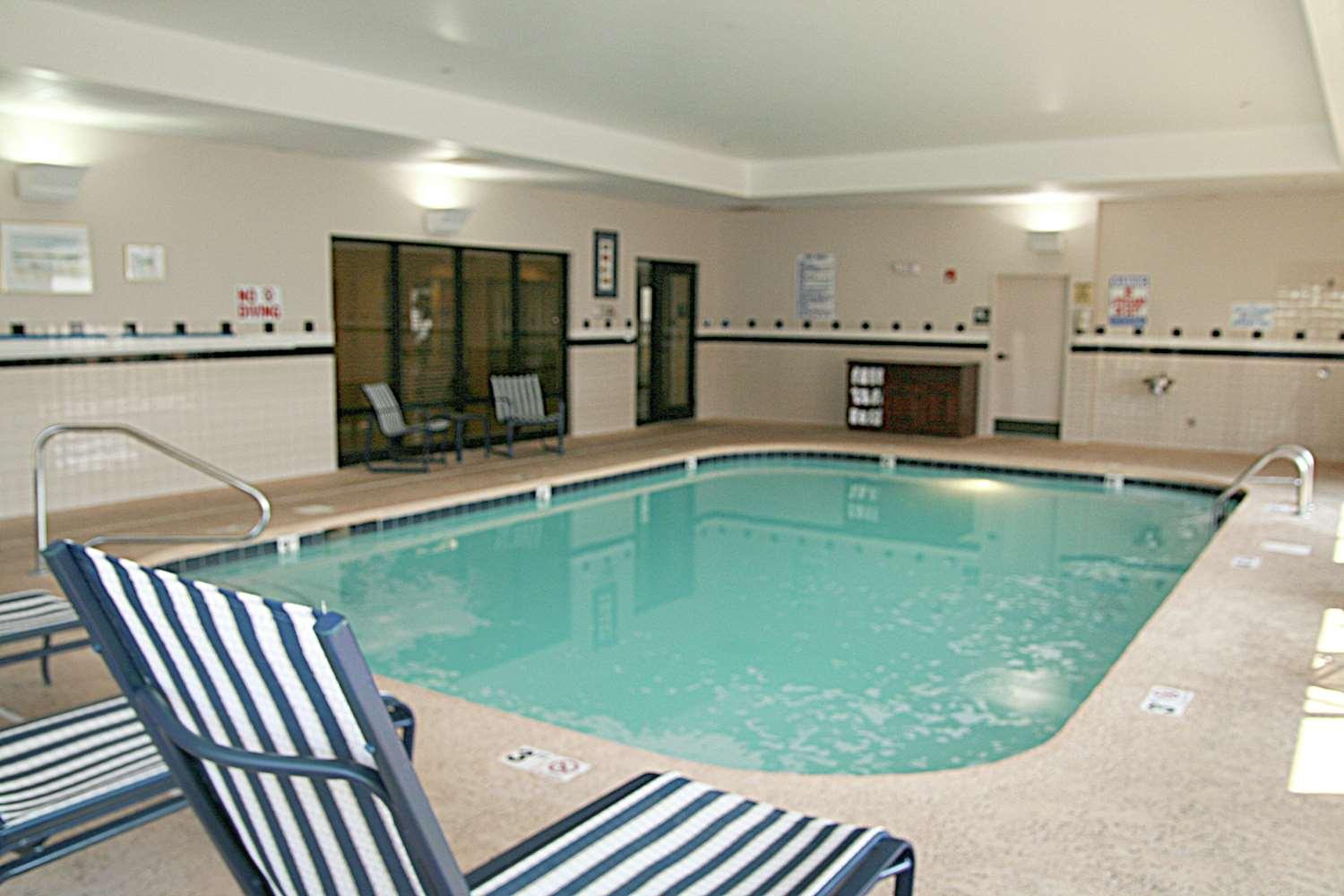 swimming pool spa