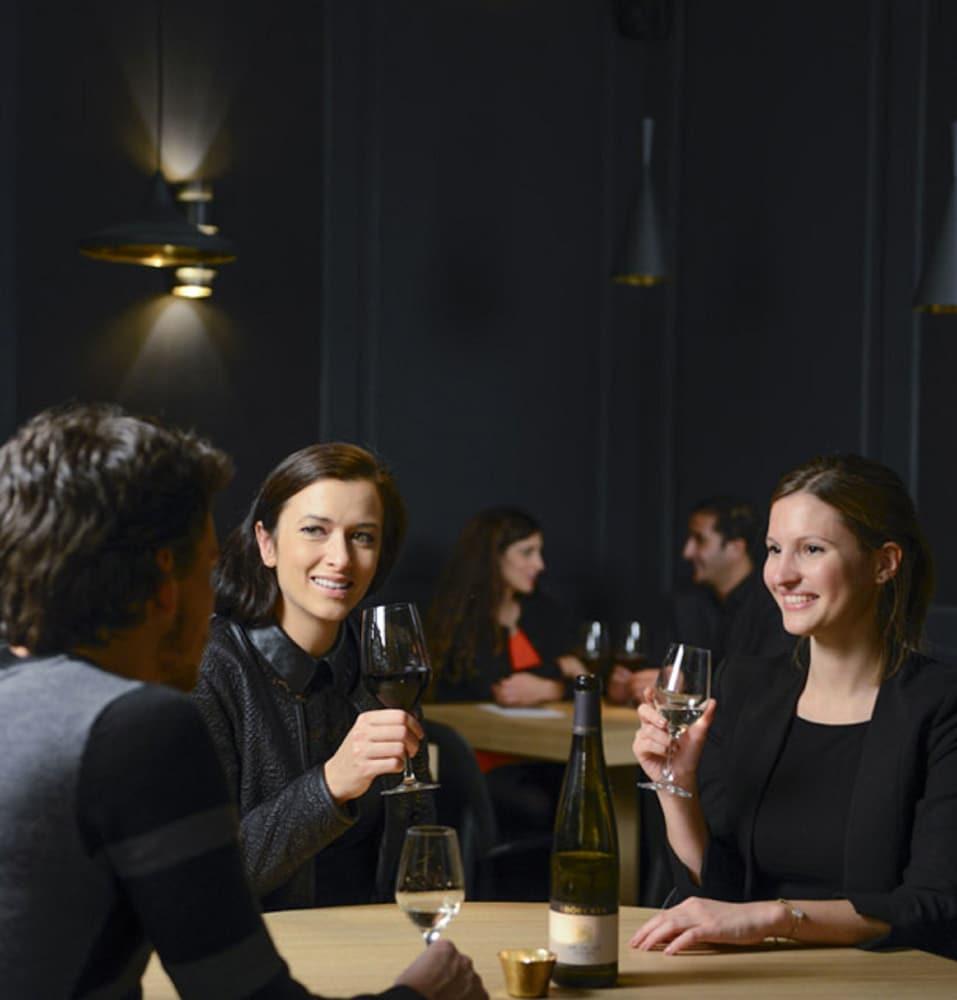 restaurant-cafeteria