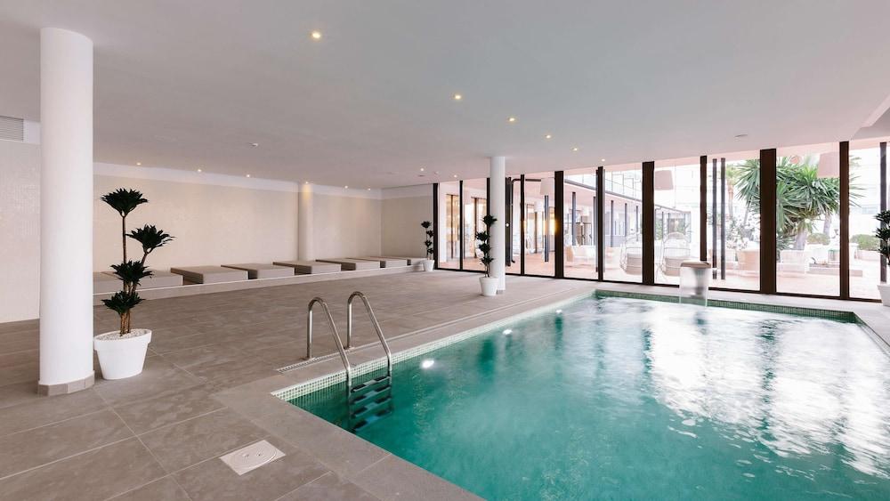 swimming pool spa