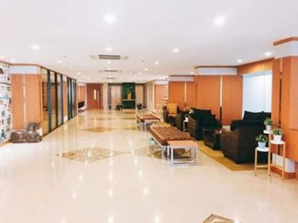 lobby