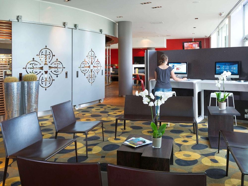 restaurant-cafeteria