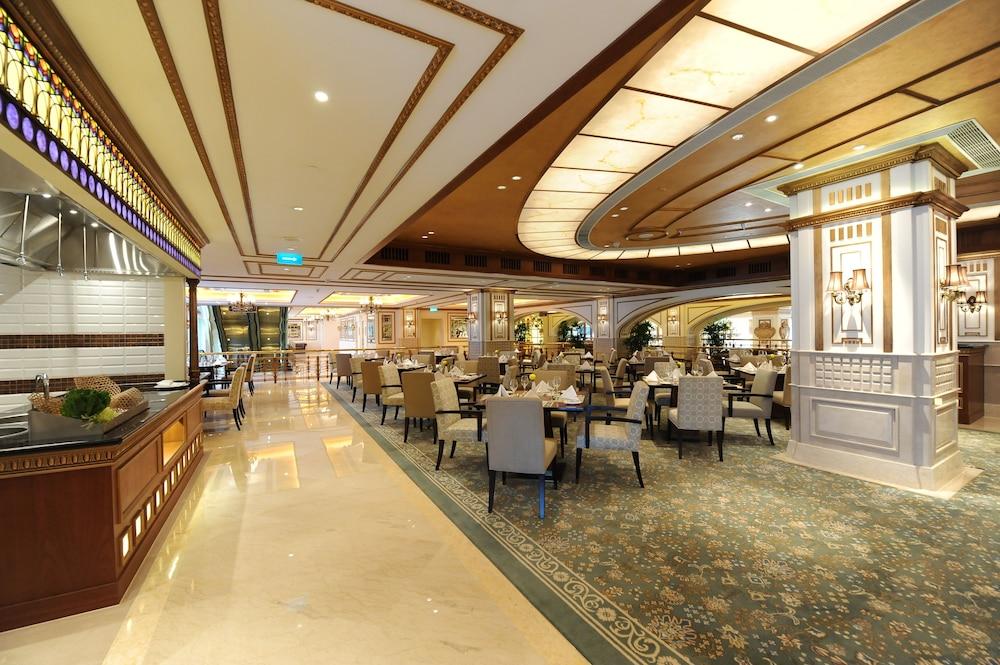 restaurant-cafeteria