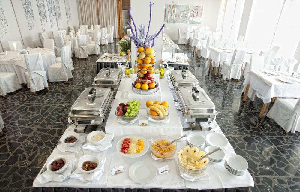 restaurant-cafeteria