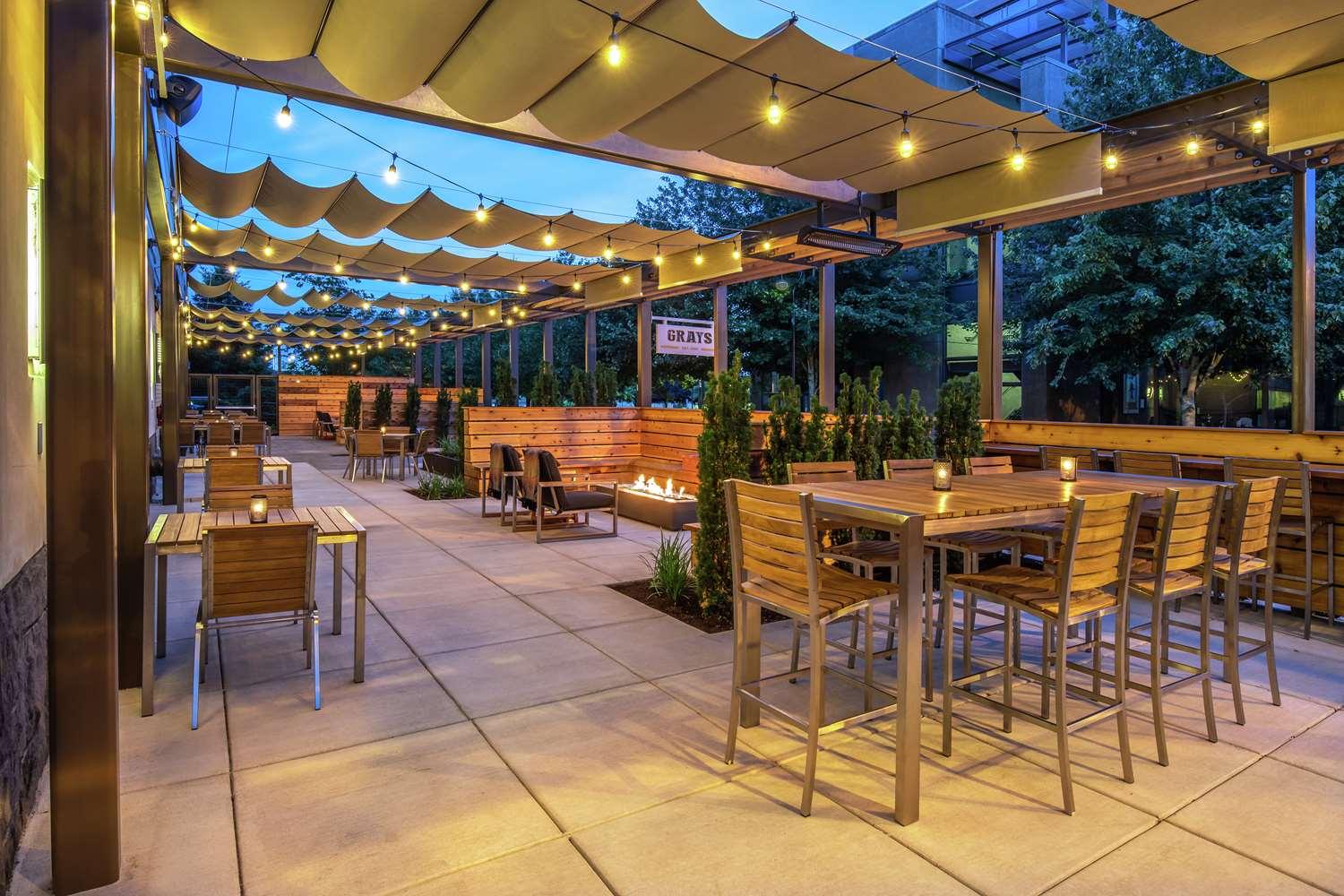 restaurant cafeteria