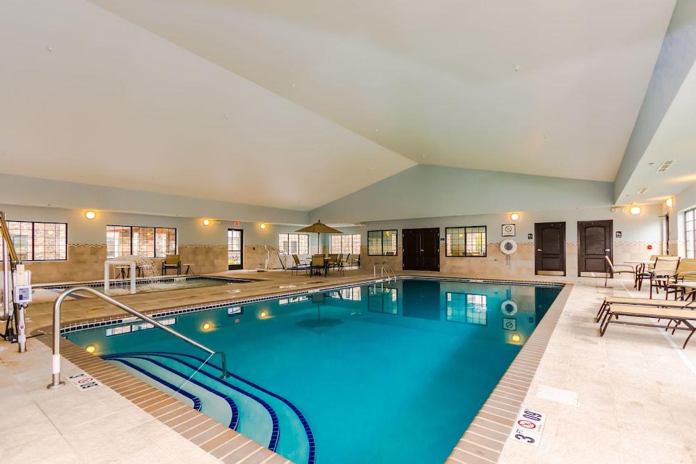 swimming pool spa