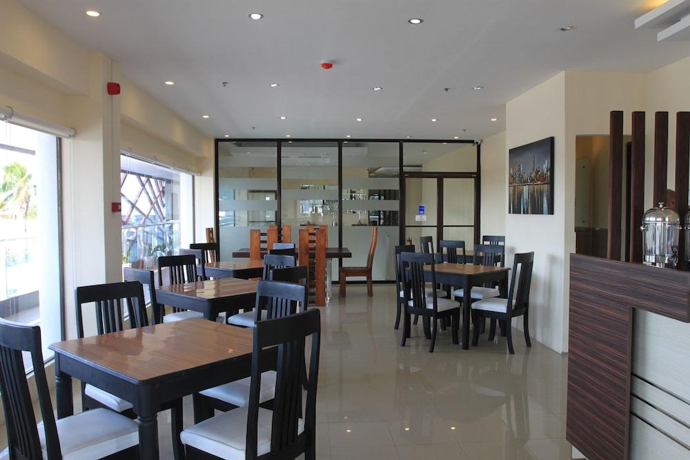 restaurant-cafeteria