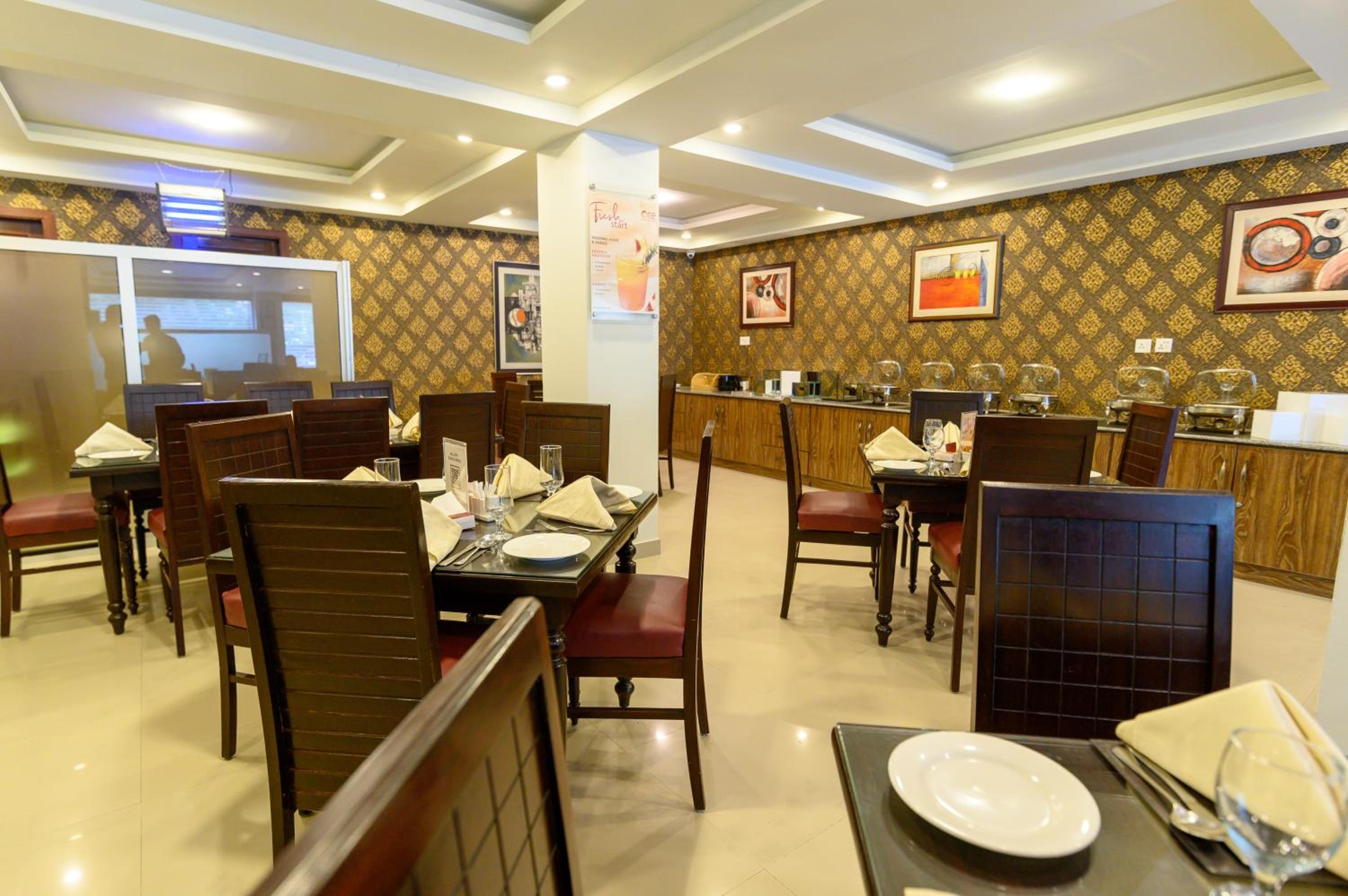restaurant cafeteria