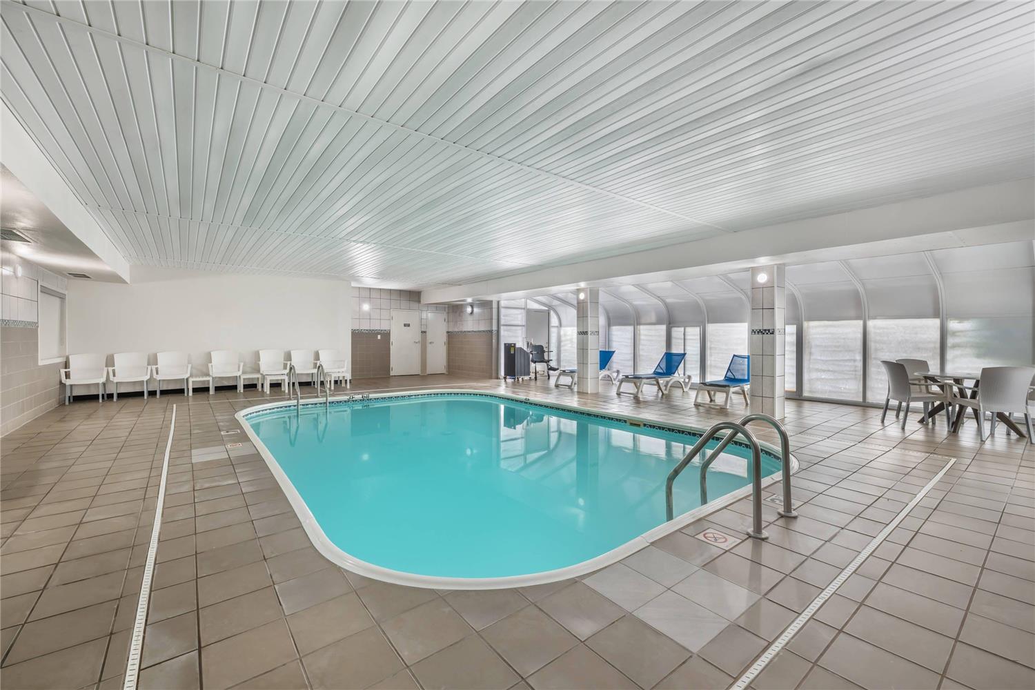 swimming pool spa