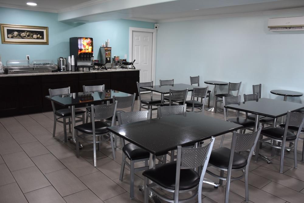 restaurant-cafeteria