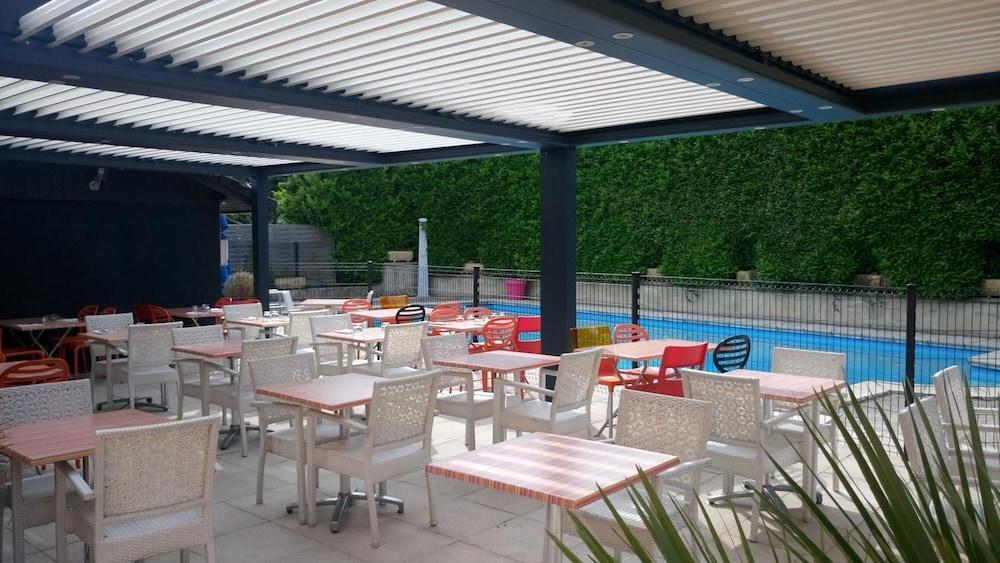 restaurant-cafeteria