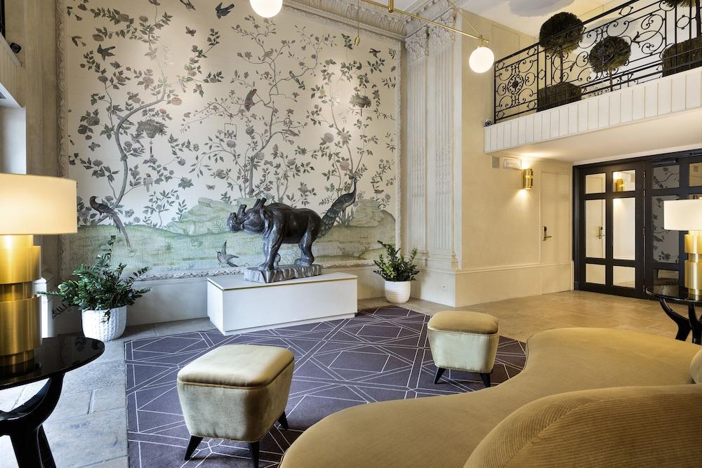 lobby
