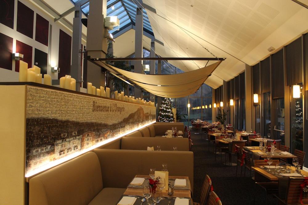 restaurant-cafeteria