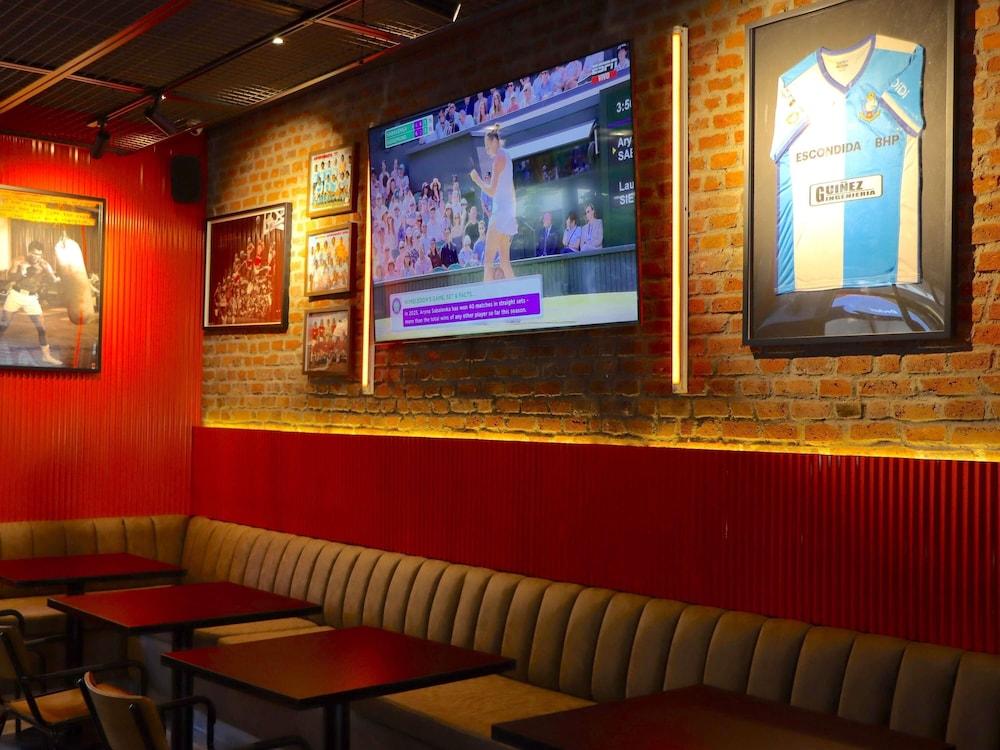 restaurant cafeteria