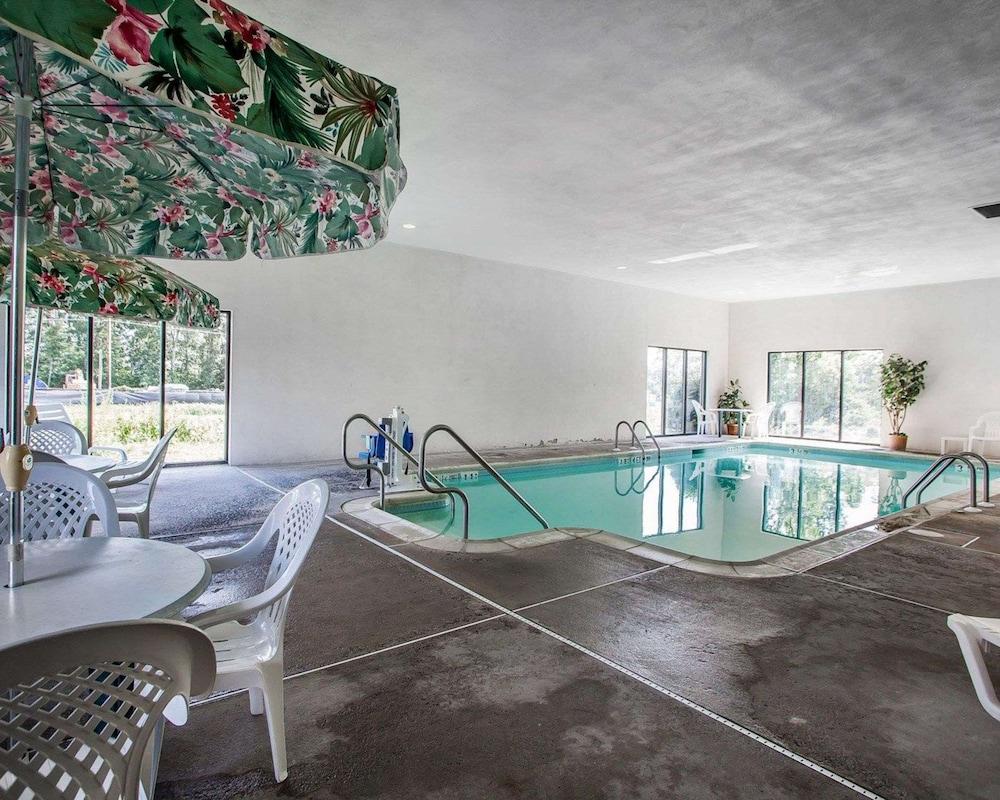swimming pool spa