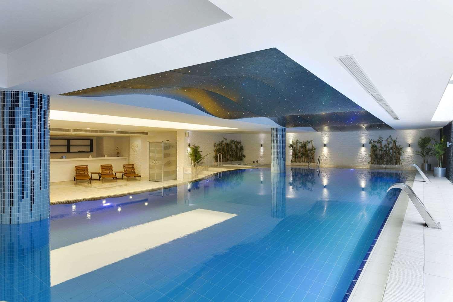 swimming pool spa