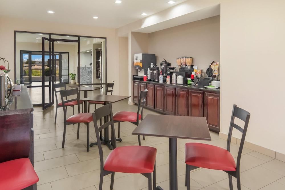 restaurant-cafeteria