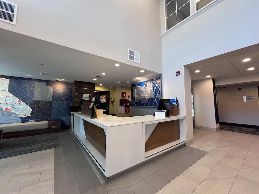 lobby