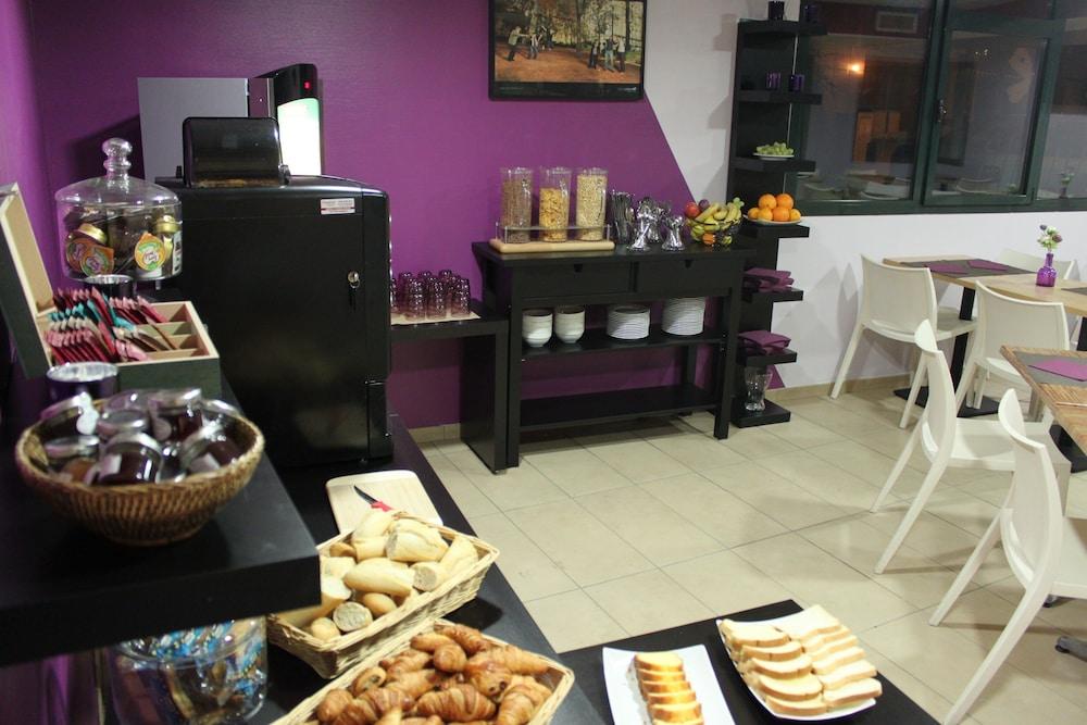 restaurant-cafeteria