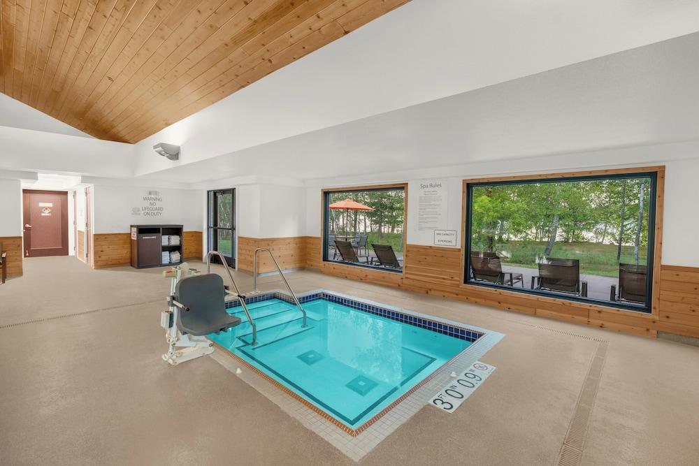 swimming pool spa
