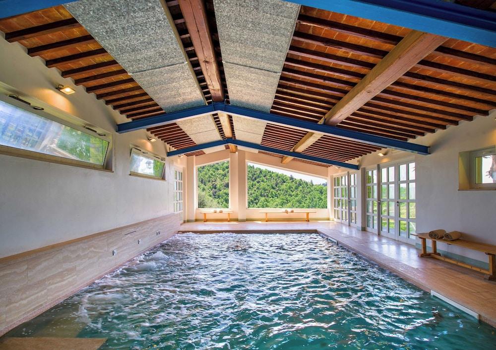 swimming pool spa