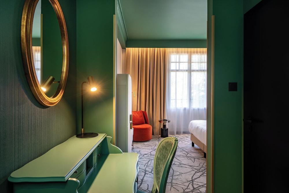 rooms