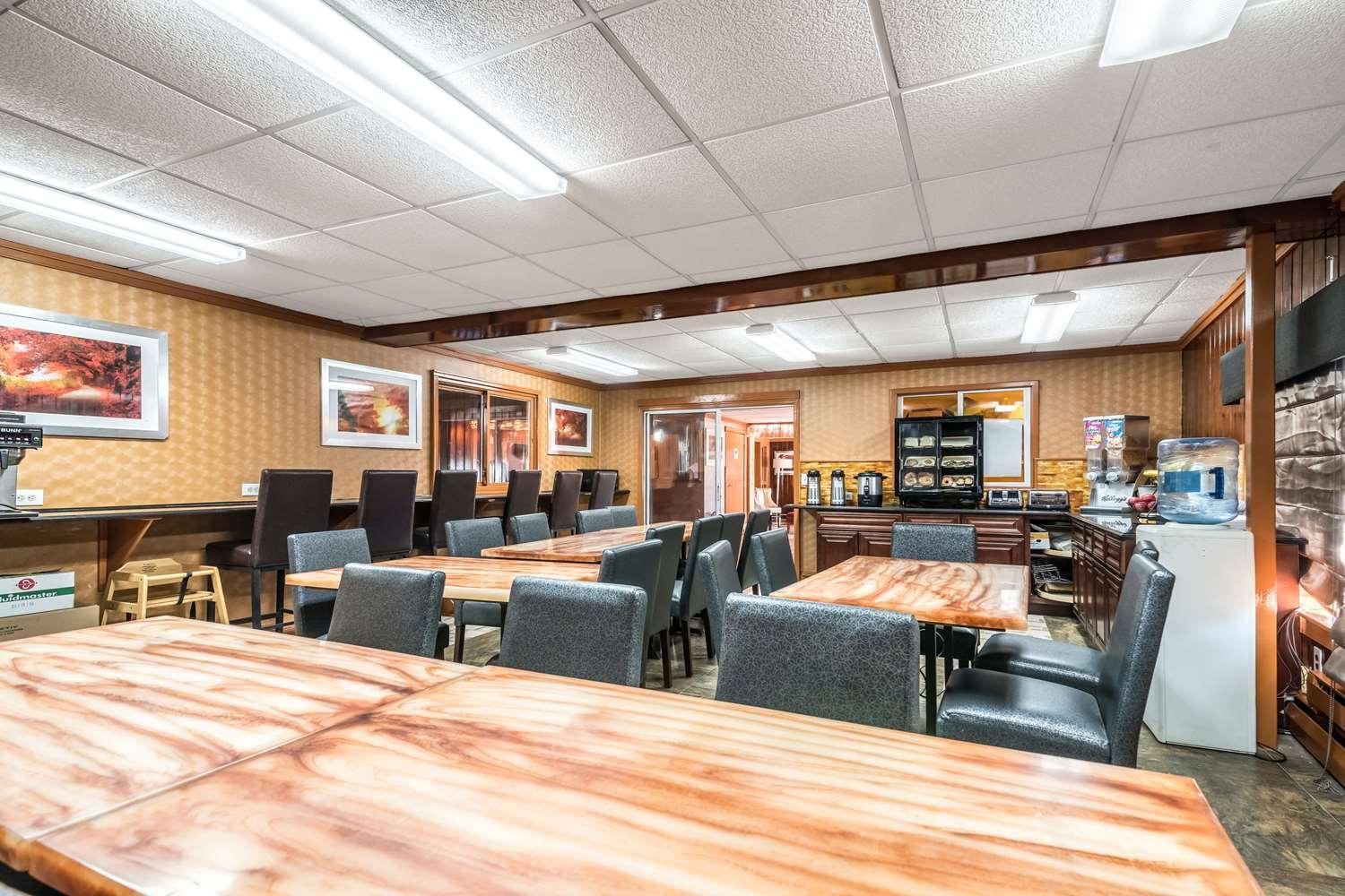 restaurant cafeteria