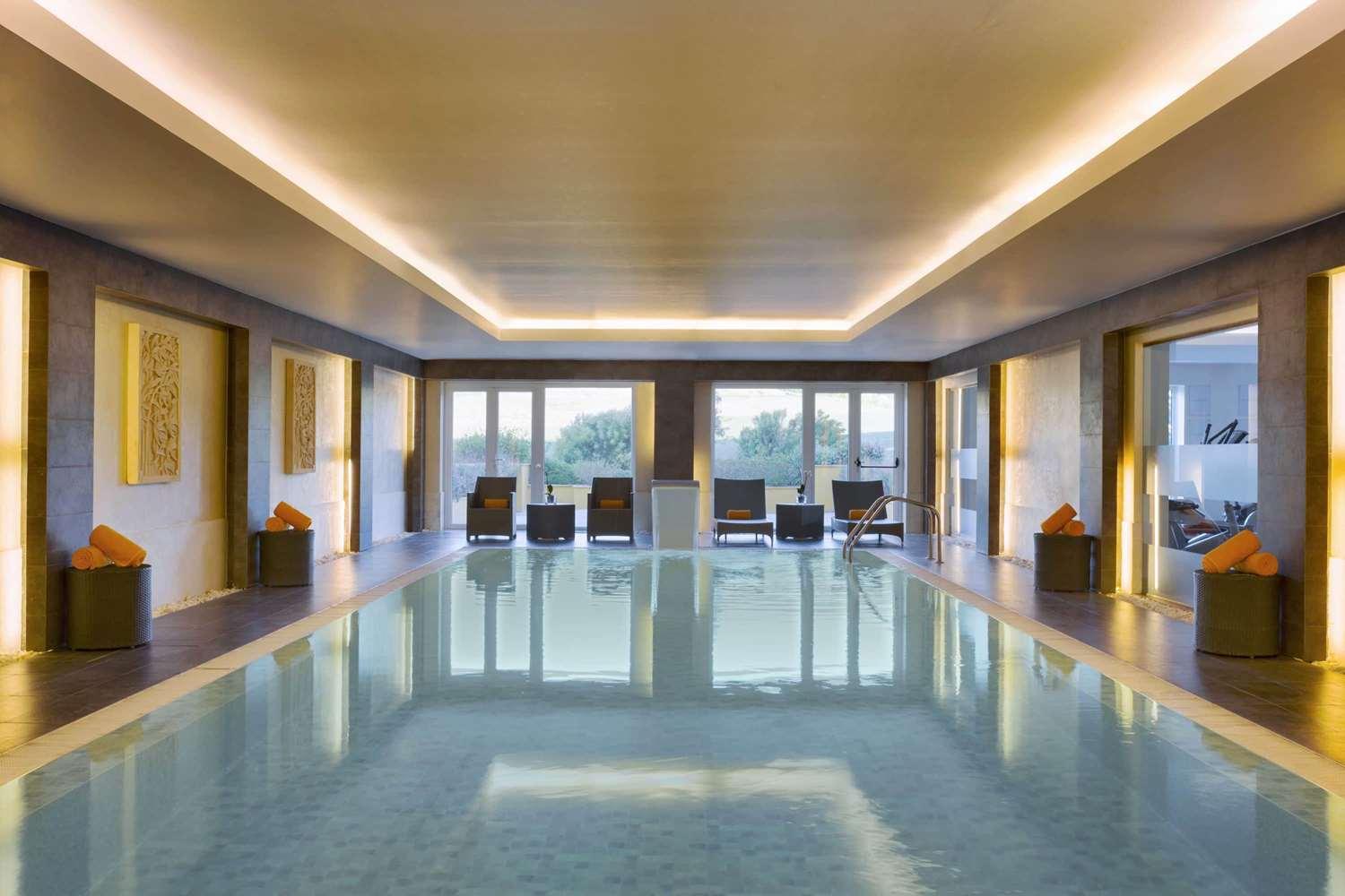 swimming pool spa