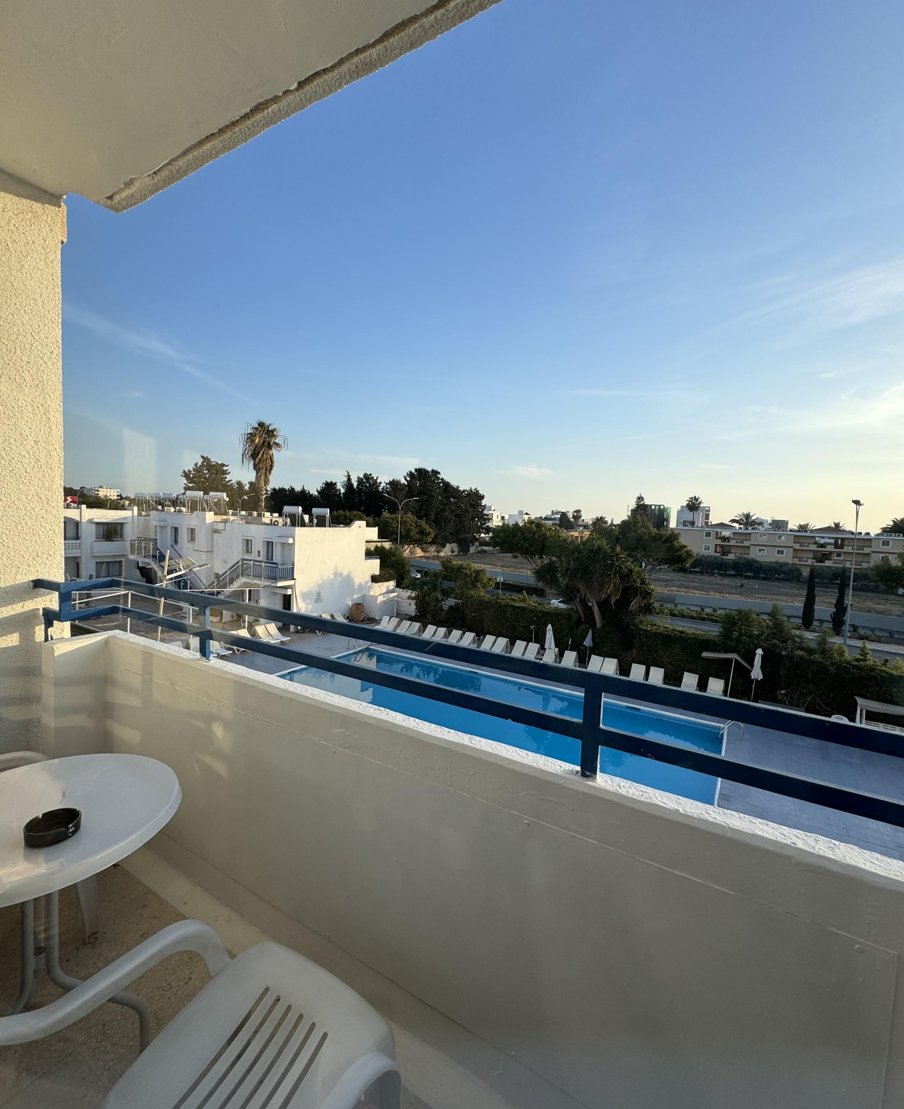 swimming pool spa